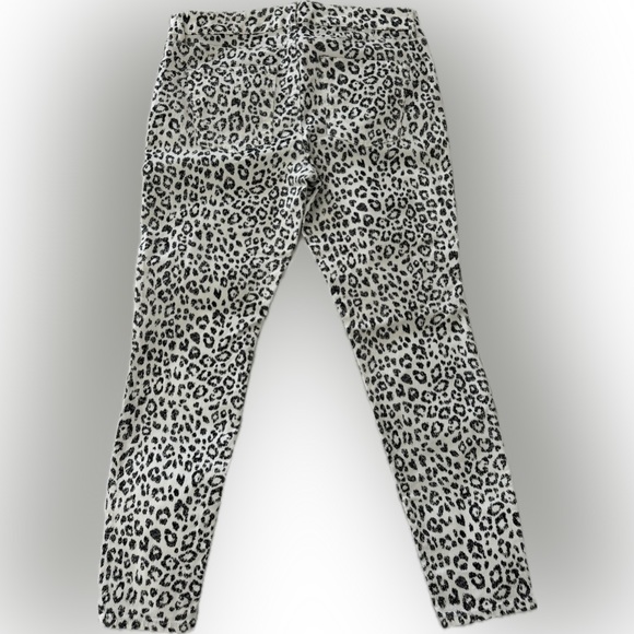 WHBM Skinny Ankle Low Waisted White Jeans (10) - Picture 2 of 5